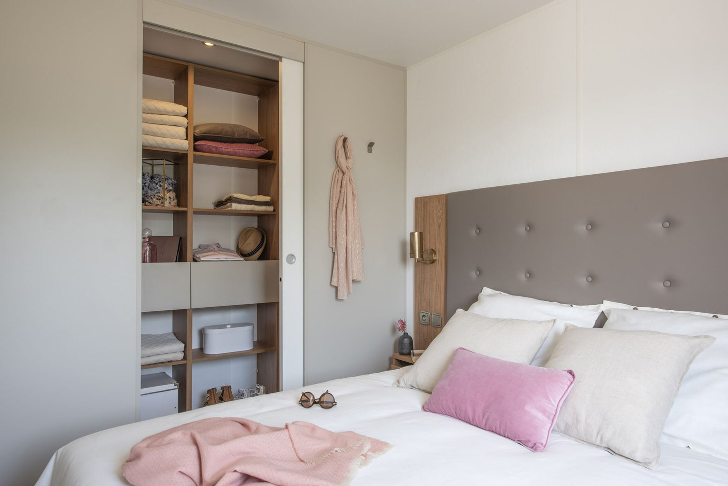 grande chambre IRM RÊVE D'ÉTÉ CAMPING MOULIN DE MALEMPRÉ