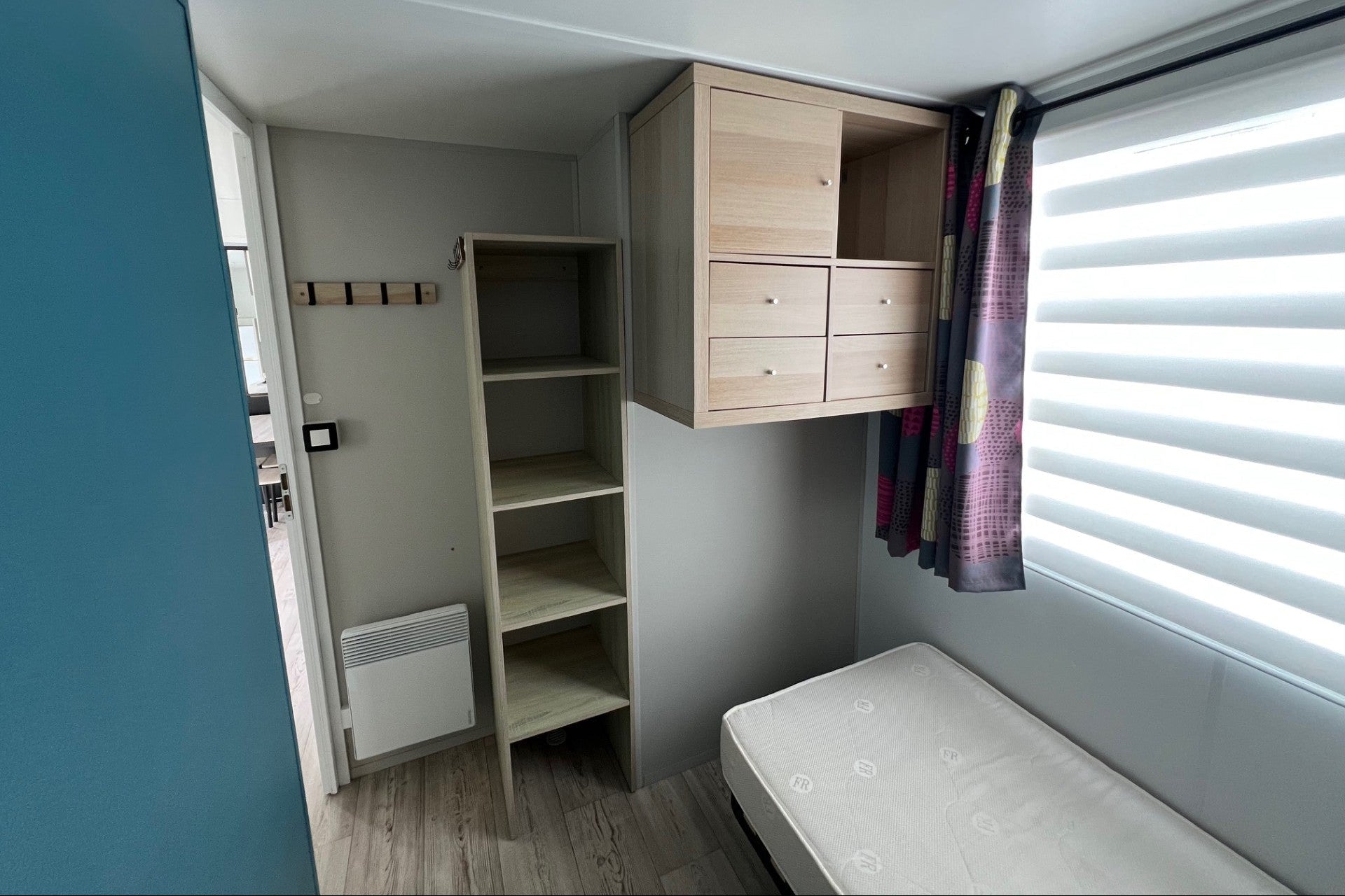 Slaapkamer 2 deurzicht Louisiane_880x400_3