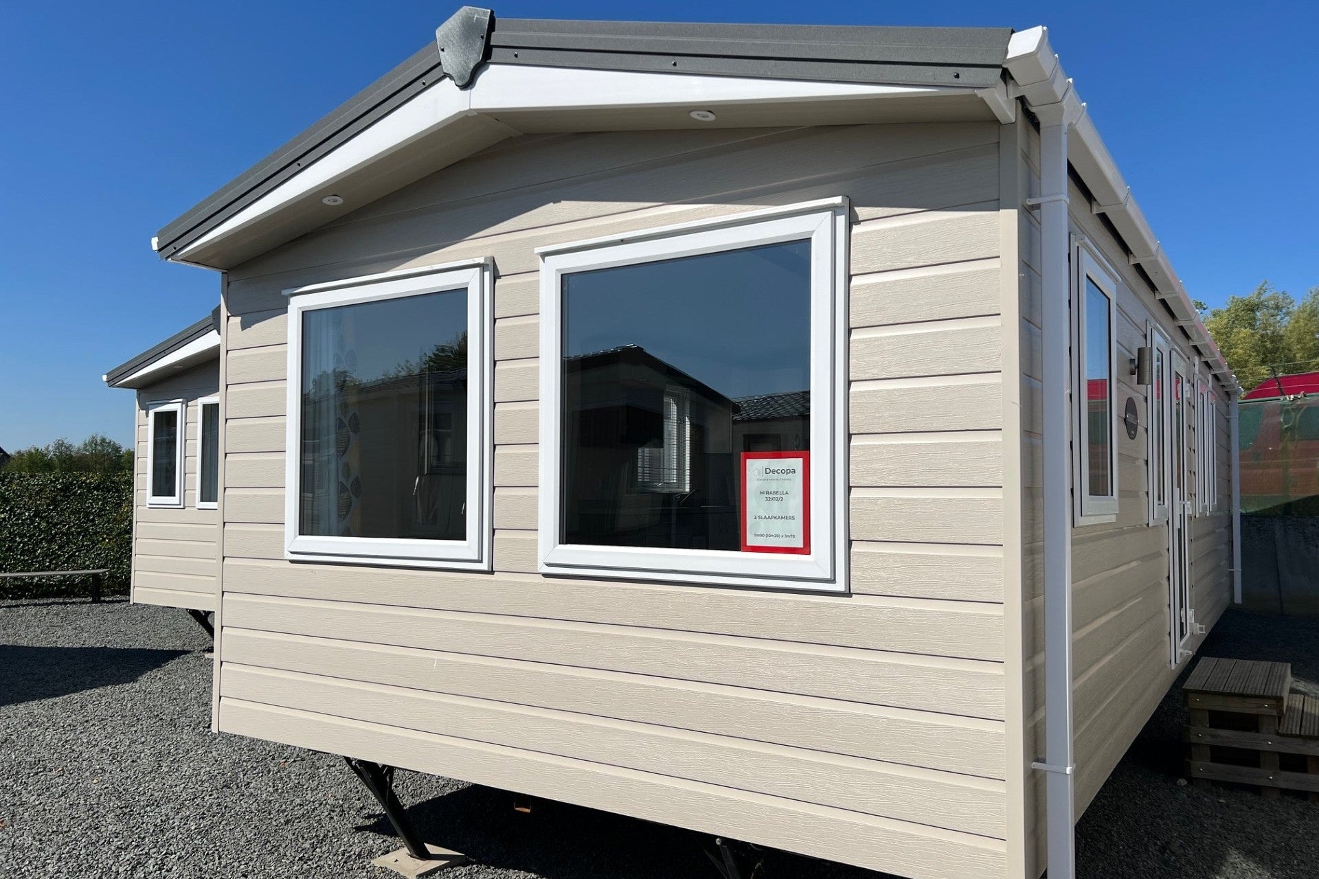 vue extérieure Mirabella 32x12