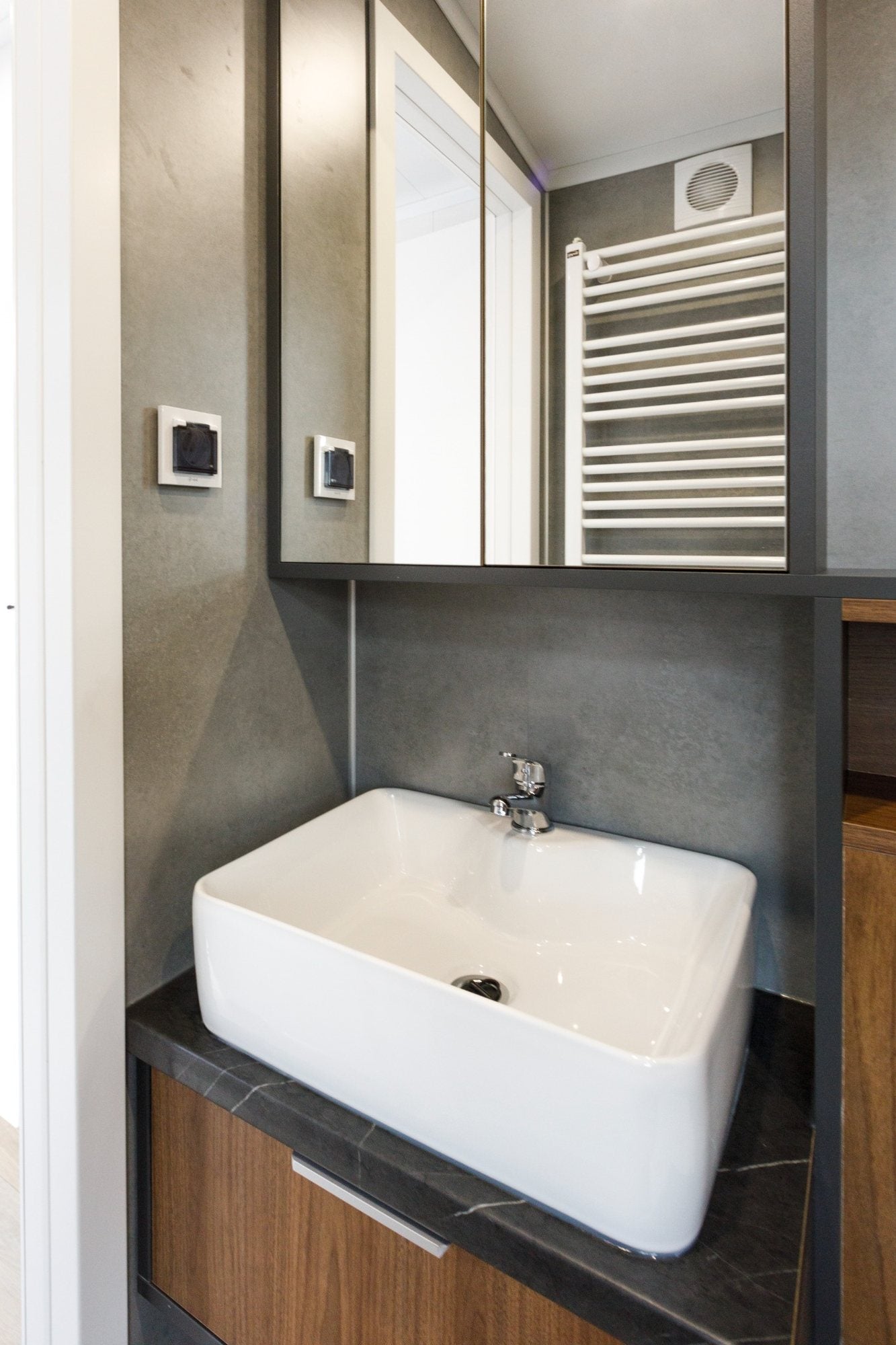 Wastafel Otono